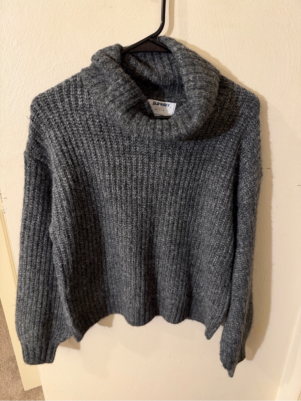 Old Navy Gray Chunky Turtleneck Sweater